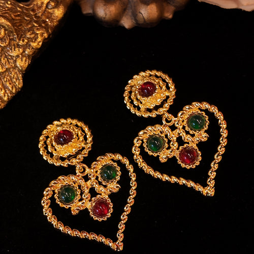 "Alchemy Sanctuary" twisted copper gold-plated earrings | Red and green glass heart-shaped riddles | Retro distressed technique | Bohemian manifesto