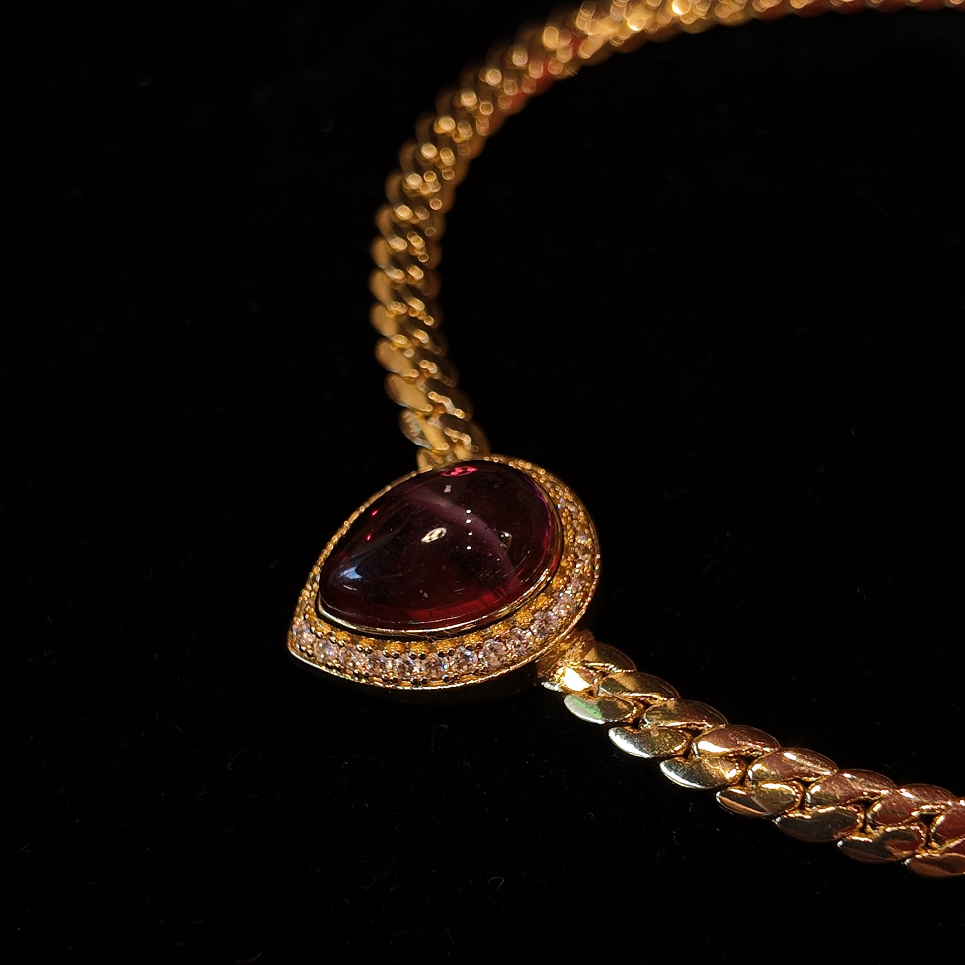 "Blood Red Vespers" Retro Red Glass Pendant Necklace | Zircon Star Ring Cluster | Adjustable Copper-Plated Snake Chain | Dark Romanticism